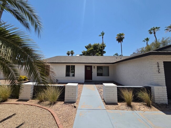 Photo - Beautiful 3 bedroom / 2 bath in Scottsdale!