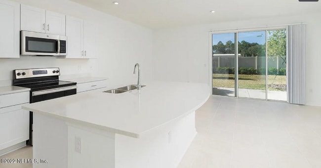 Photo - 376 Annies Pl
