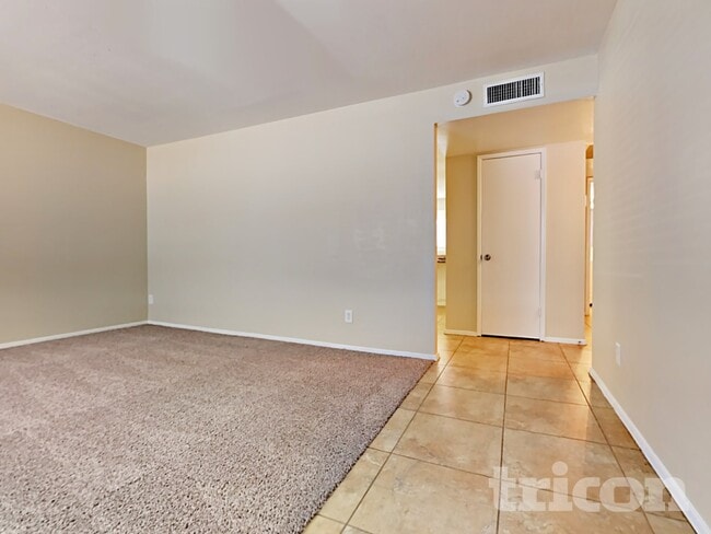 Photo - 11448 N 46th Ave