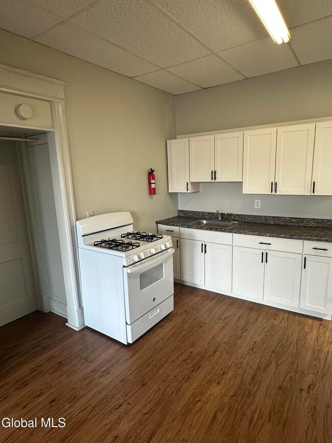 1213 State St Unit 1