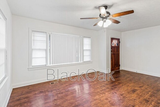 Photo - 2918 Sunset Dr