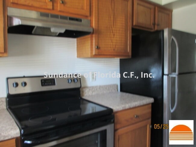 Photo - Townhouse in Buenaventura Lakes