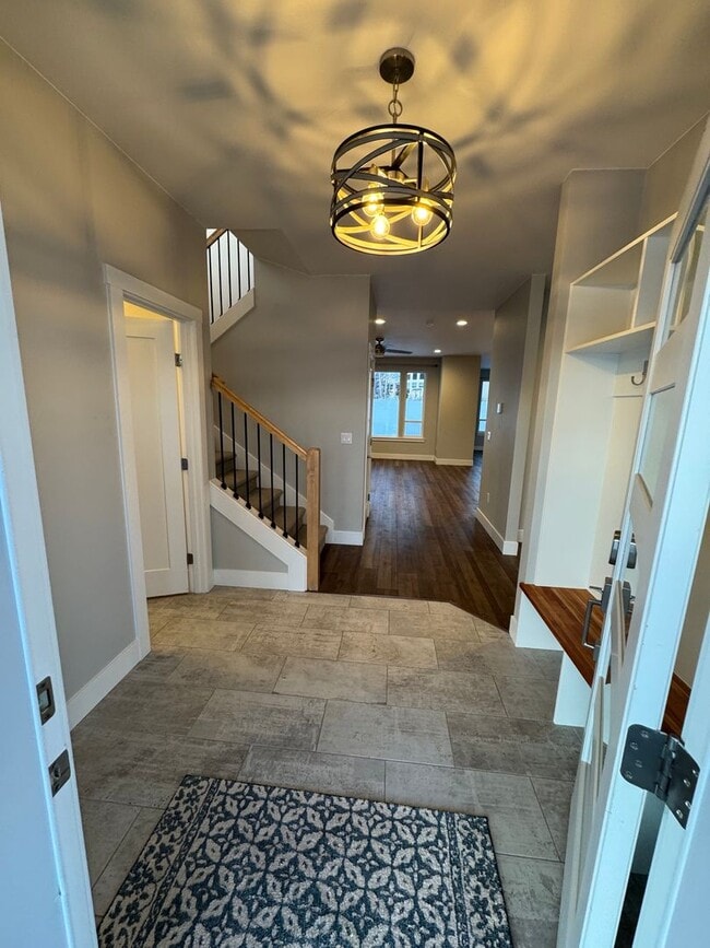 Photo - Beautiful 4 Bedroom Home in Desirable Wasi...