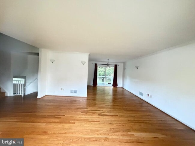 Photo - 5808 Greentree Rd