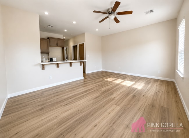 Photo - 313 NW Arlington Ave
