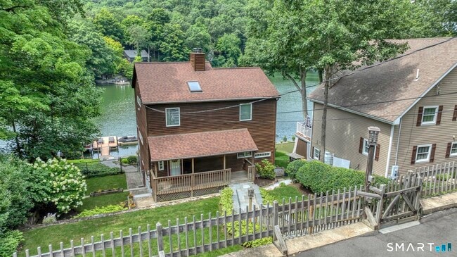 Photo - 11 Candlewood Rd