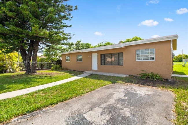 Building Photo - 22420 SW 113th Ct Rental