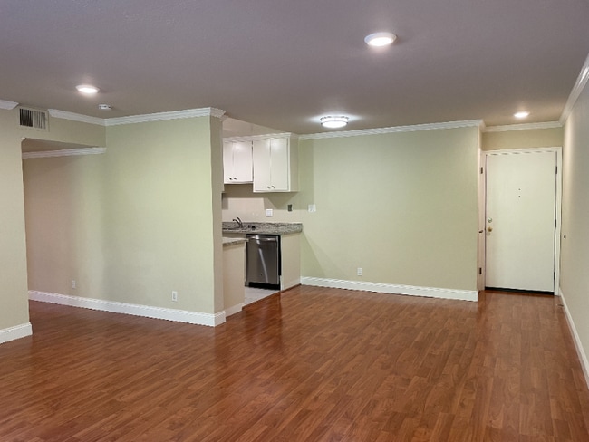 Photo - 3224 Palos Verdes Ct Unit 206