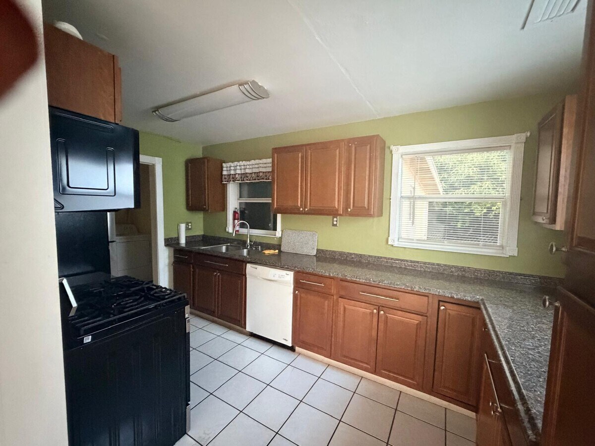 Photo - 5755 Winfield Blvd