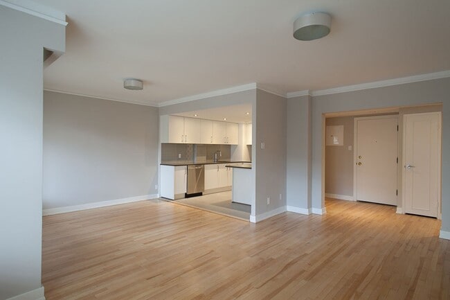 Photo - 3495 Rue de la Montagne Unit 808