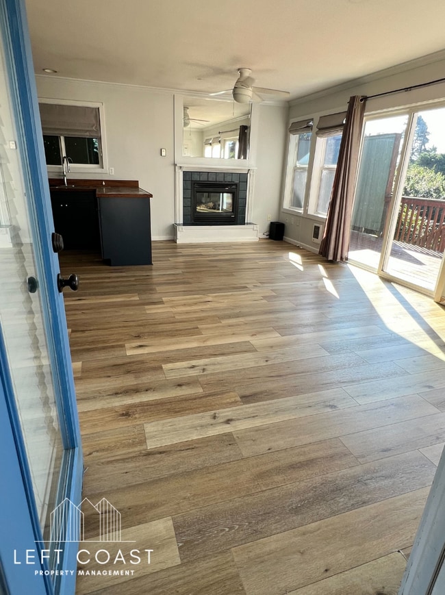 Photo - 1604 NE 12th St