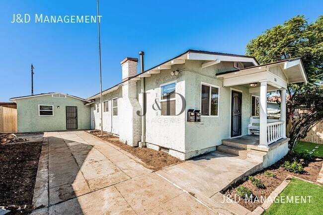 Photo - 3766 46th St