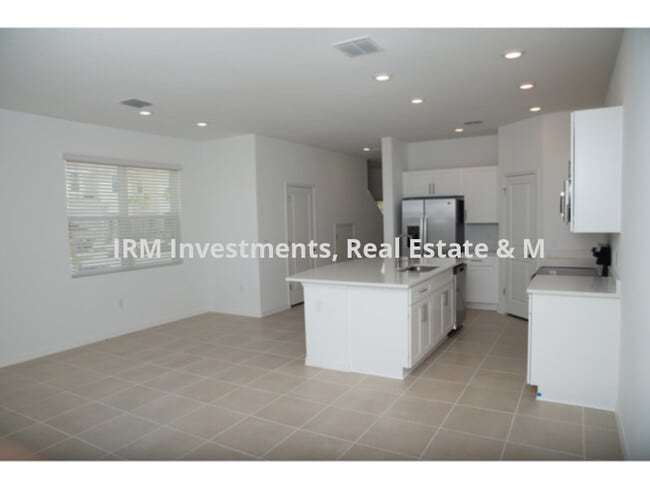 Photo - 3 bedroom 2.5 Bath townhome in Reedy Reserve !!!