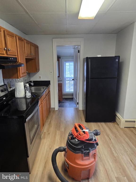 Building Photo - 125 Main St