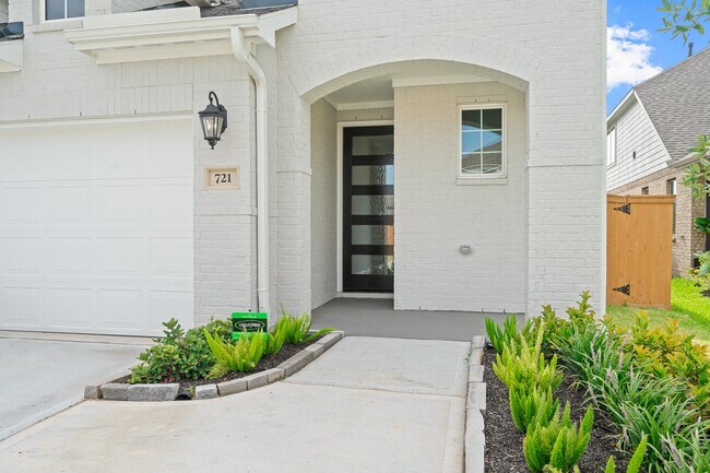 Photo - 721 Ocean Palms Dr