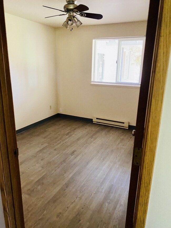 Photo - 505 Louis J Ave