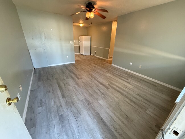 Photo - 724 E 13th St Unit 724