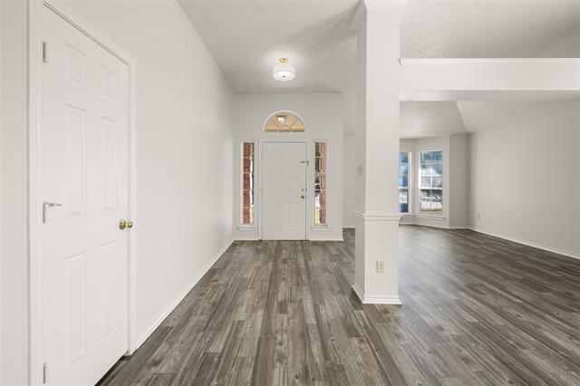 Photo - 1417 Warwick Dr