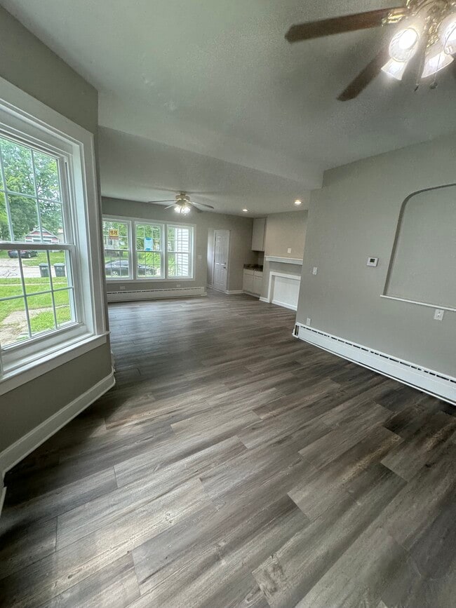 Building Photo - 2409 Gilboa Ave Rental