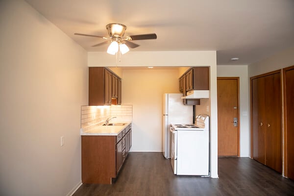 Holiday Garden Apartments
