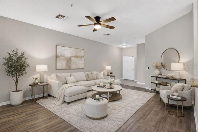 Photo - 1519 Priory Cir