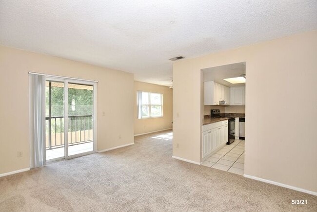 Photo - Spacious 2/2 Condo Located in the Gated Community of Hawthorne Village - Orlando!