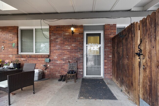 Photo - 8150 Ames Way