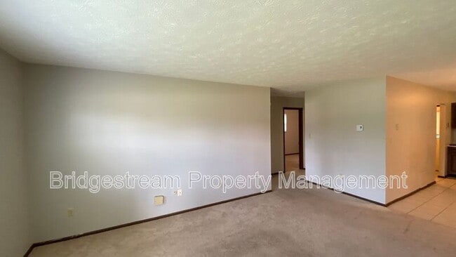 Photo - 52 Candlewood Ct