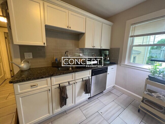 Photo - 26 School St