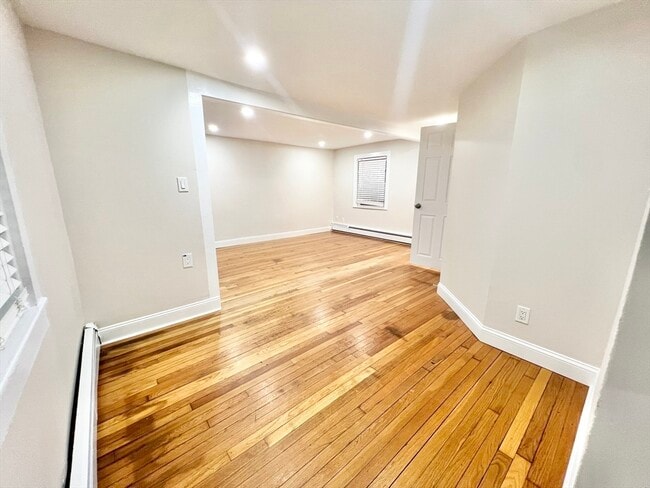 Photo - 4 Kilby St