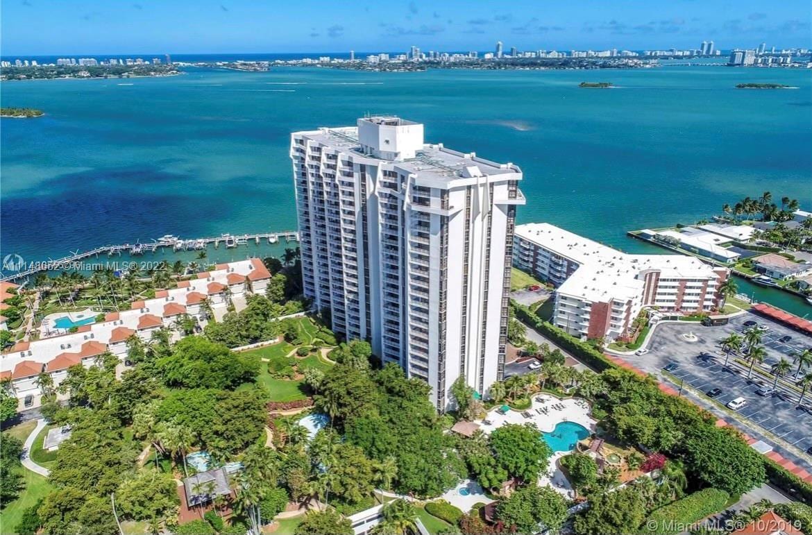 Photo - 1000 Quayside Ter (Miami Shores, FL)