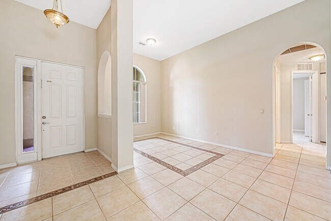 Photo - 1794 Palisades Dr