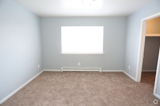 Photo - Falling Creek Apartments