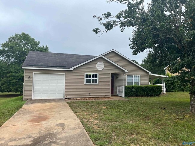 Building Photo - 121 Bramblebush Dr Rental