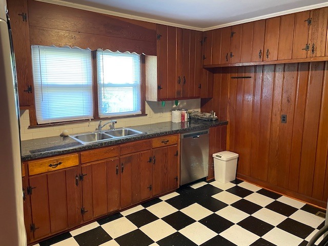 Photo - 2121 Hollyrood St