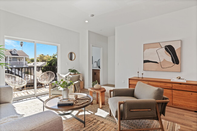 Photo - 10823 Hartsook St