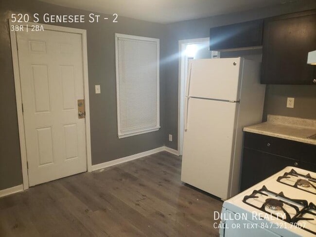 Photo - 520 S Genesee St Unit 2