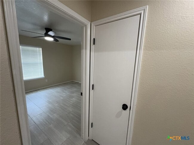 Photo - 2611 Littlewood Dr