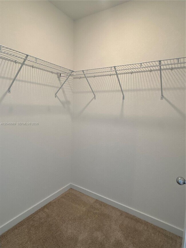 Photo - 105 NE 3rd St