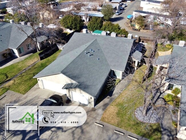 Photo - 3765 Main St