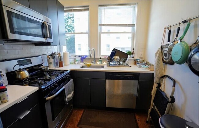 Photo - 15 Marney St Unit 2