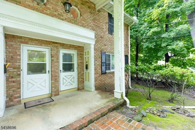 Photo - 88 Poplar St
