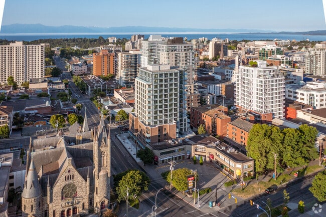 1400 Quadra Street