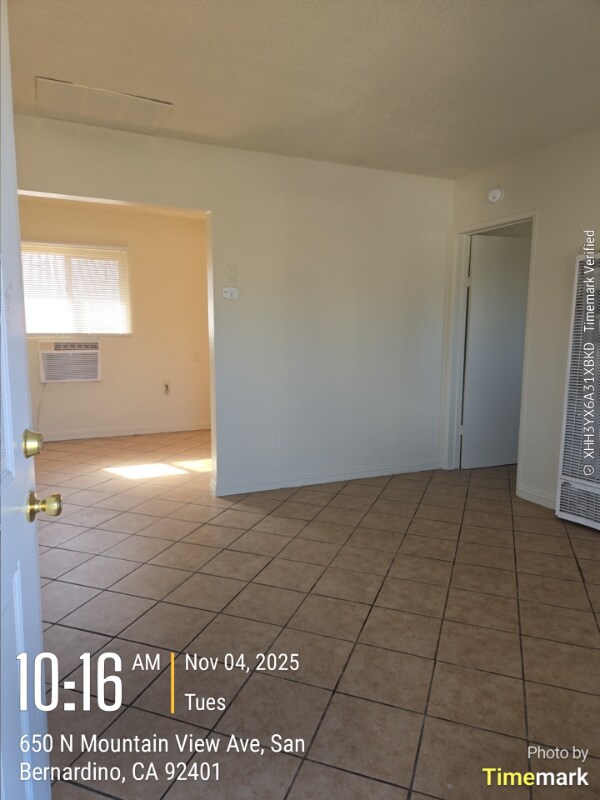 Photo - 650 N Mountain View Ave Unidad 4