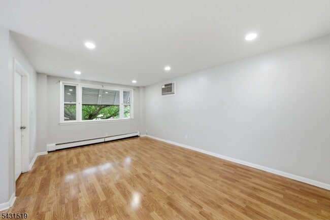 Photo - 86 Curie Ave Unit 1