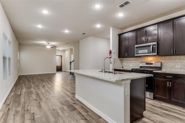 Photo - 216 Monarch Wy