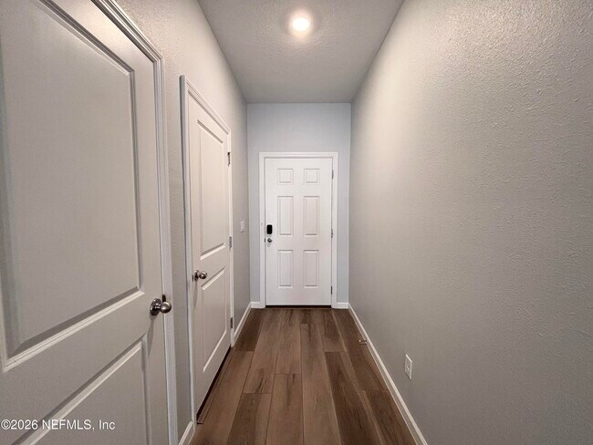 Photo - 694 Holly Lks Dr