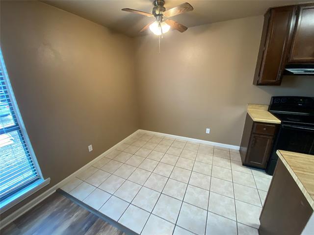 Photo - 241 N Sherman St Unidad A