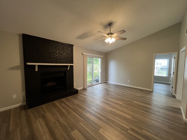 Photo - 1506 Tramway Ct Townhome