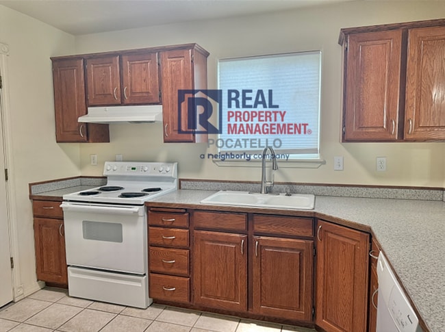 Photo - 4734-4736 Heidi Ct Unit 4736